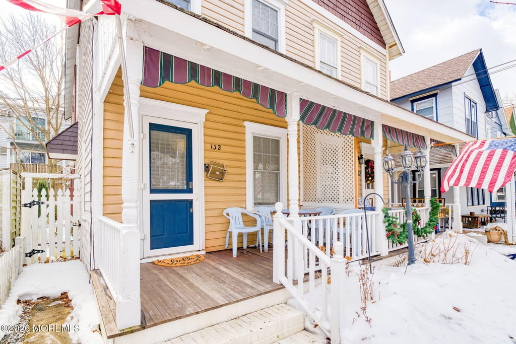 132 Heck Avenue - Photo 1