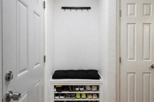 3121 Rutz Street - Photo 2