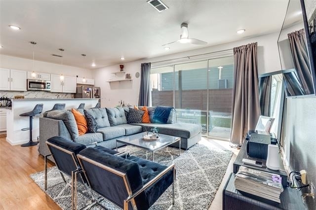 3121 Rutz Street - Photo 4