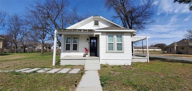 631 E Murray Street - Photo 0