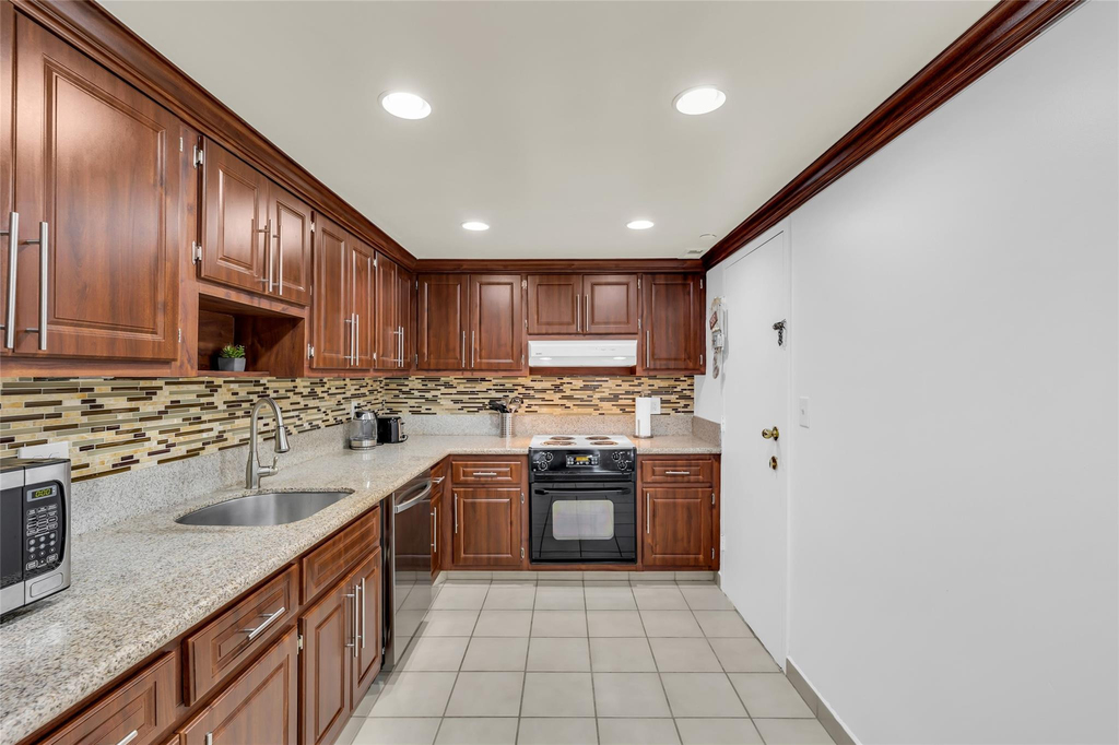 405 N Ocean Boulevard - Photo 14