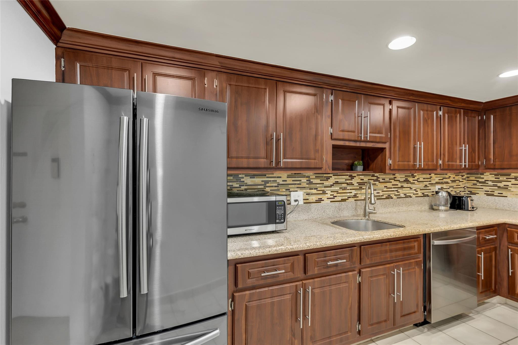 405 N Ocean Boulevard - Photo 15