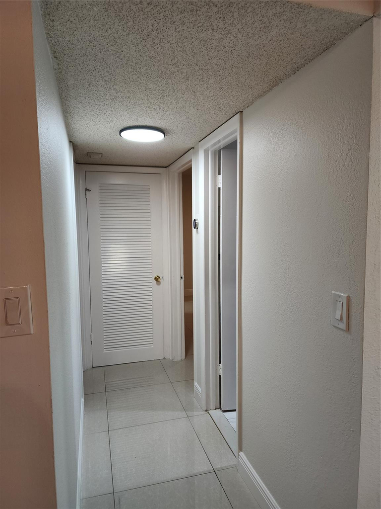 5140 Sw 40th Avenue - Photo 4