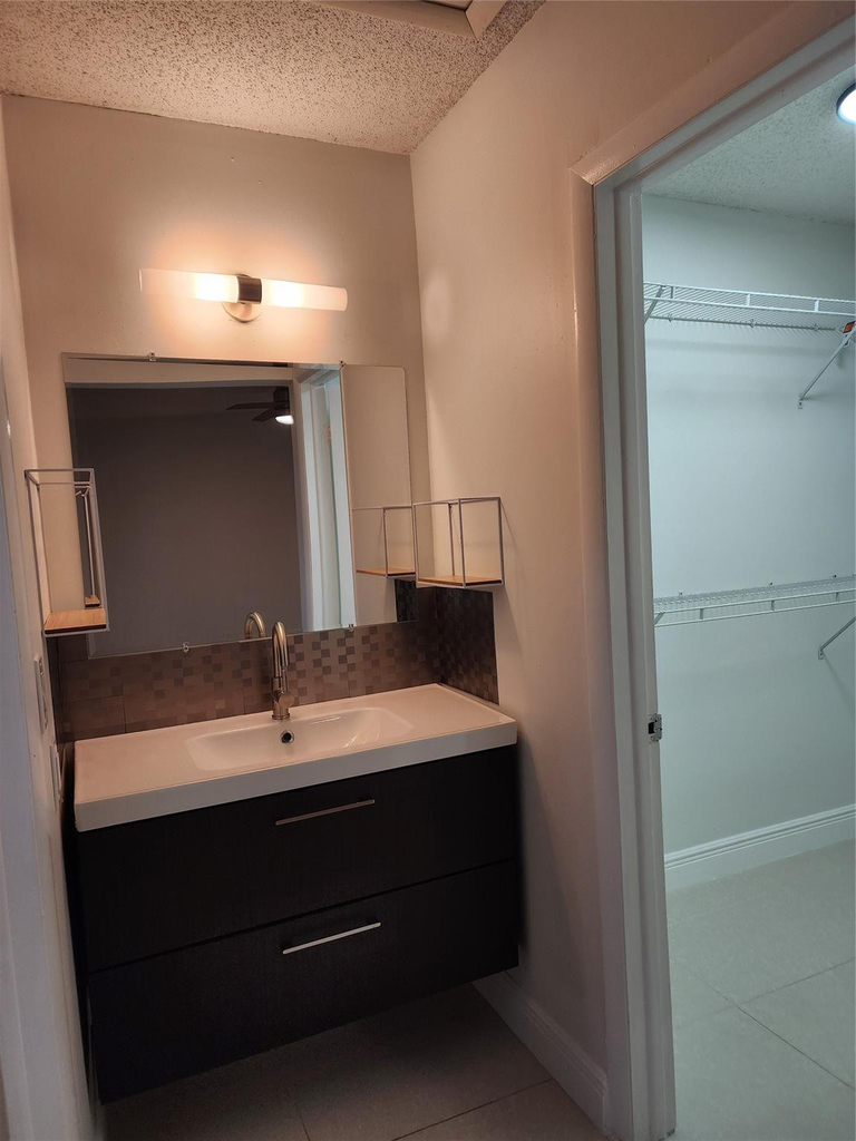 5140 Sw 40th Avenue - Photo 8