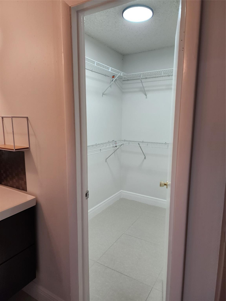 5140 Sw 40th Avenue - Photo 9