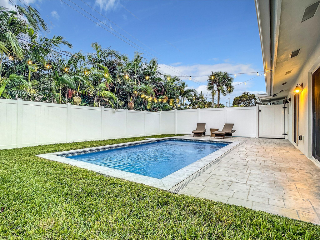 2100 Ne 45th Street - Photo 28