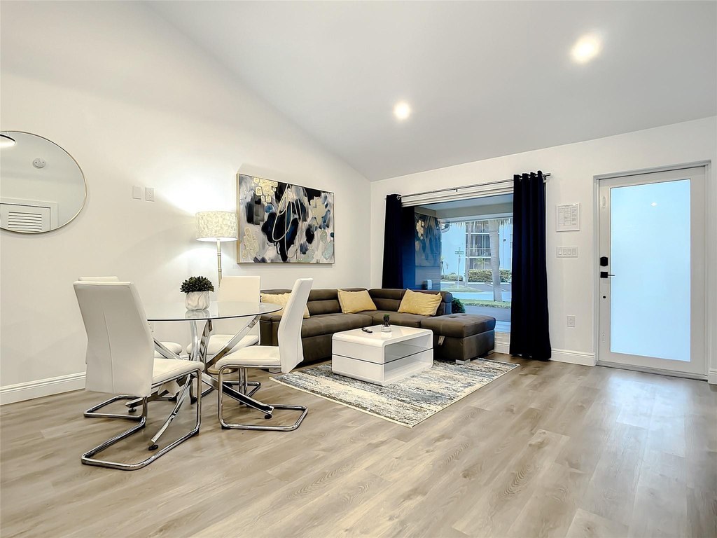 2100 Ne 45th Street - Photo 8