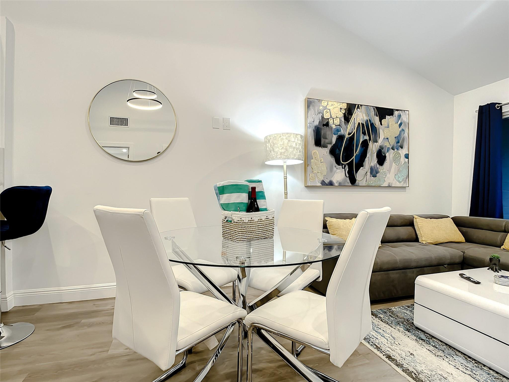 2100 Ne 45th Street - Photo 7