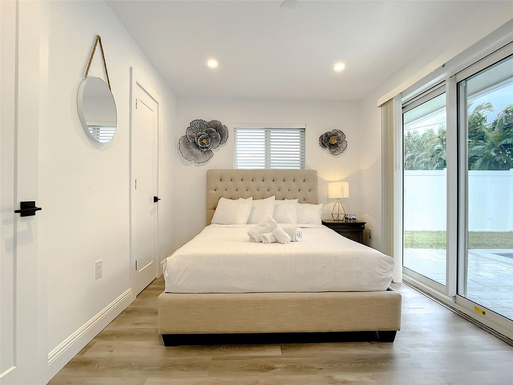 2100 Ne 45th Street - Photo 15