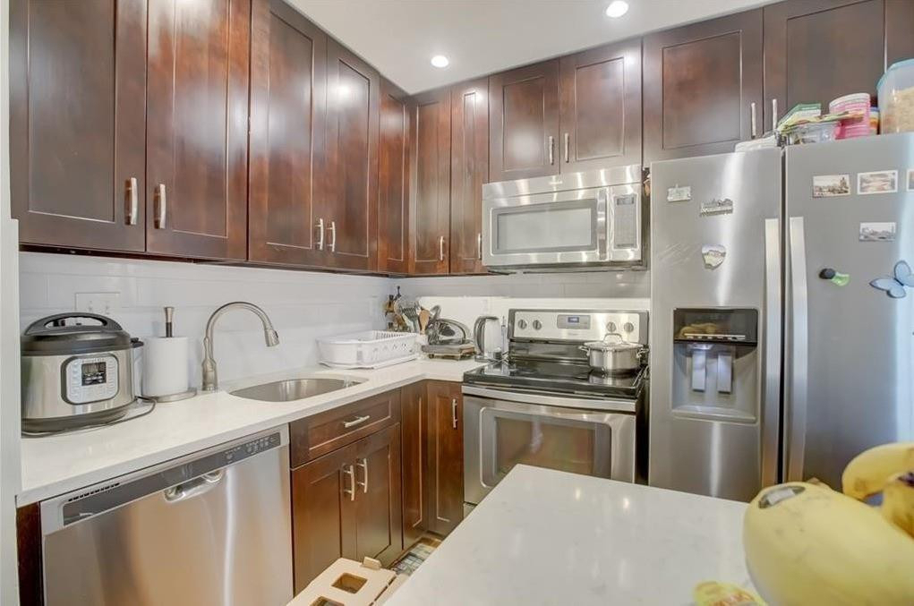 2990 Ne 16th Avenue - Photo 4