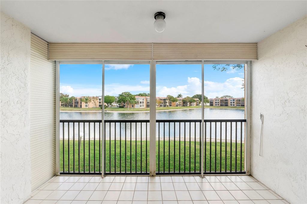 6519 Coral Lake Drive - Photo 11
