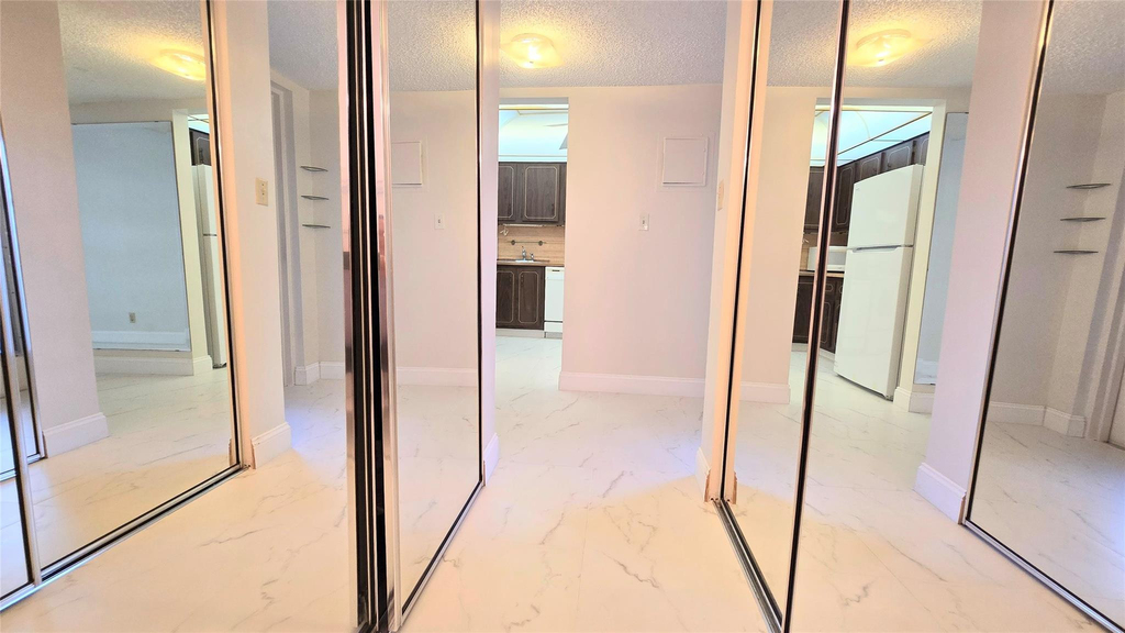 8421 Lagos De Campo Boulevard - Photo 16