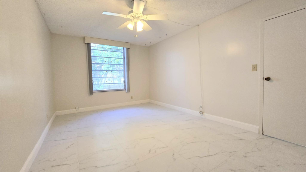 8421 Lagos De Campo Boulevard - Photo 8