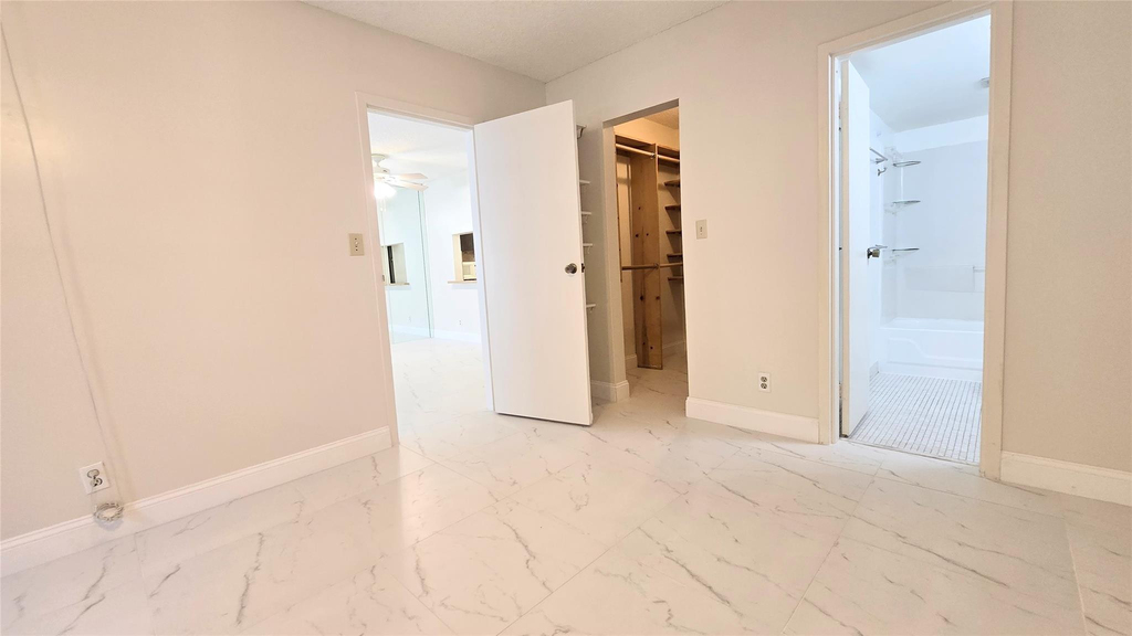 8421 Lagos De Campo Boulevard - Photo 9
