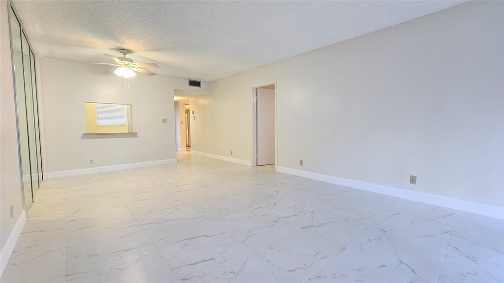 8421 Lagos De Campo Boulevard - Photo 6