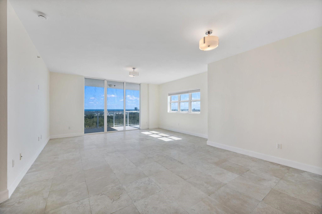 15051 Royal Oaks Lane - Photo 3