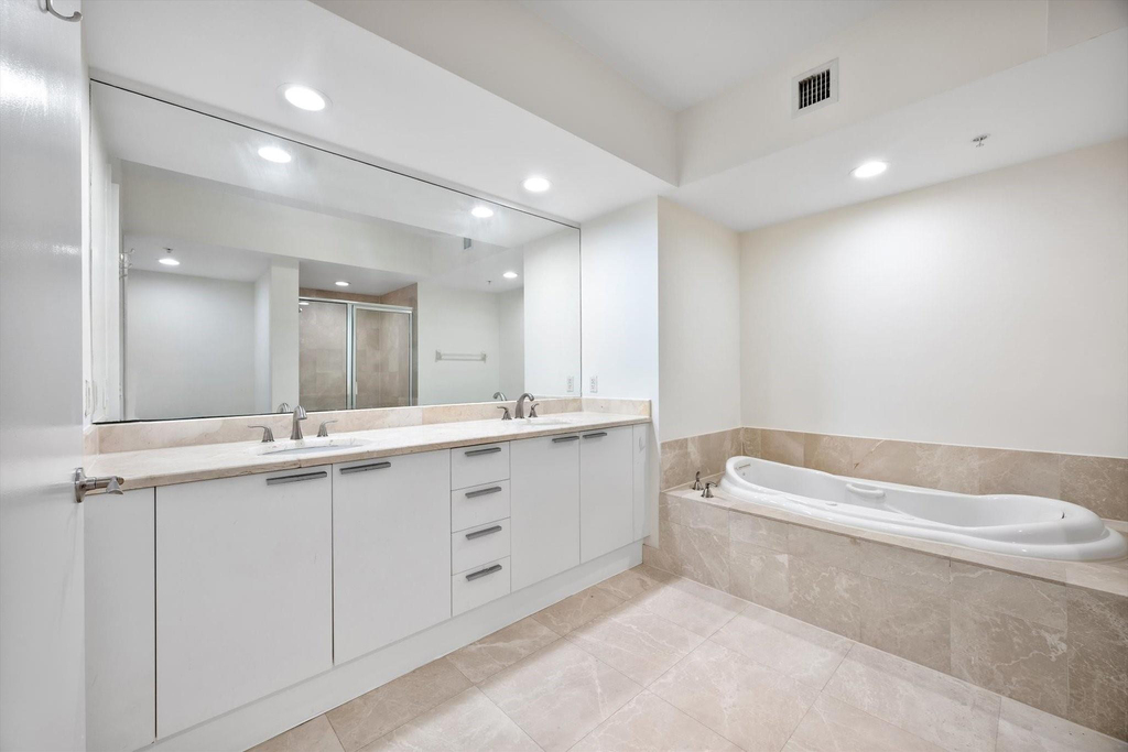 15051 Royal Oaks Lane - Photo 20