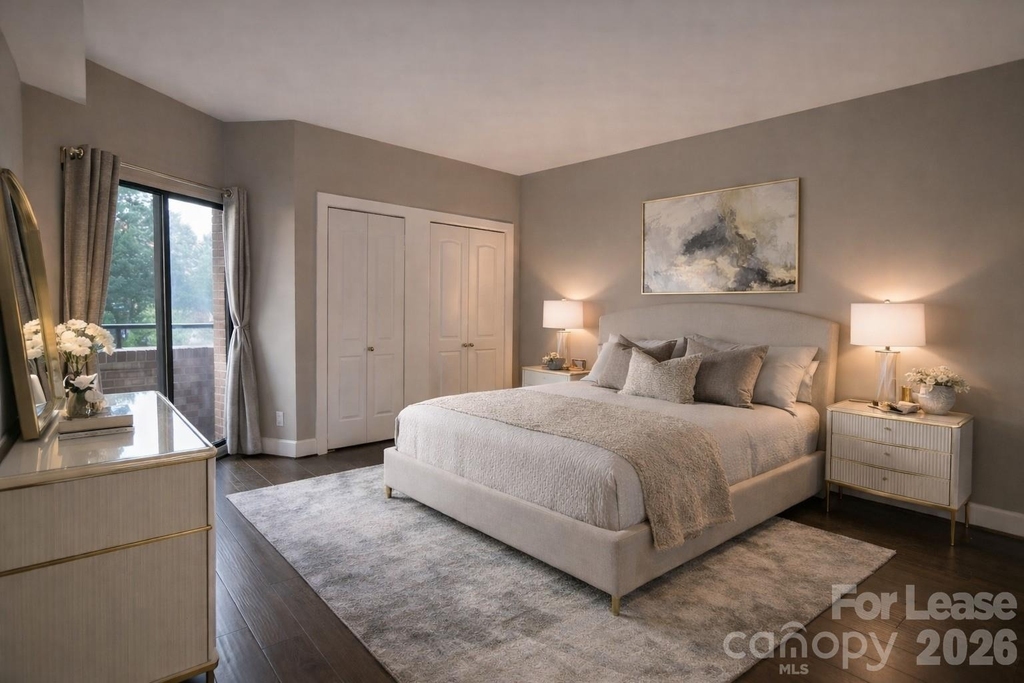 224 N Poplar Street - Photo 3