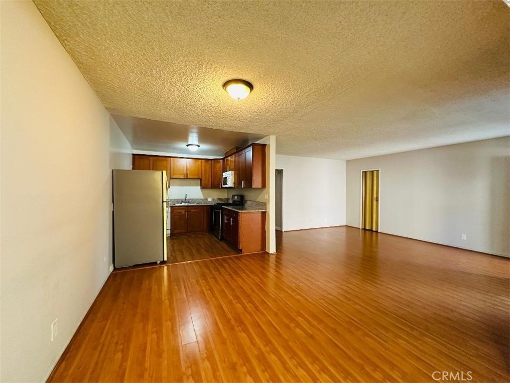 703 E California Boulevard - Photo 3