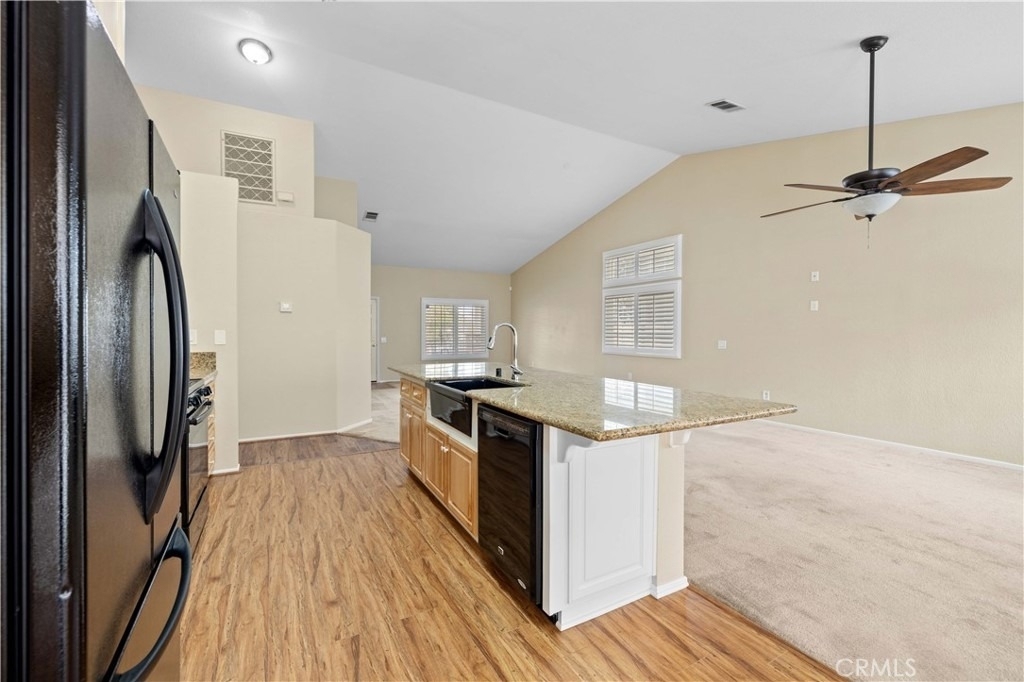 3310 Caspian - Photo 14
