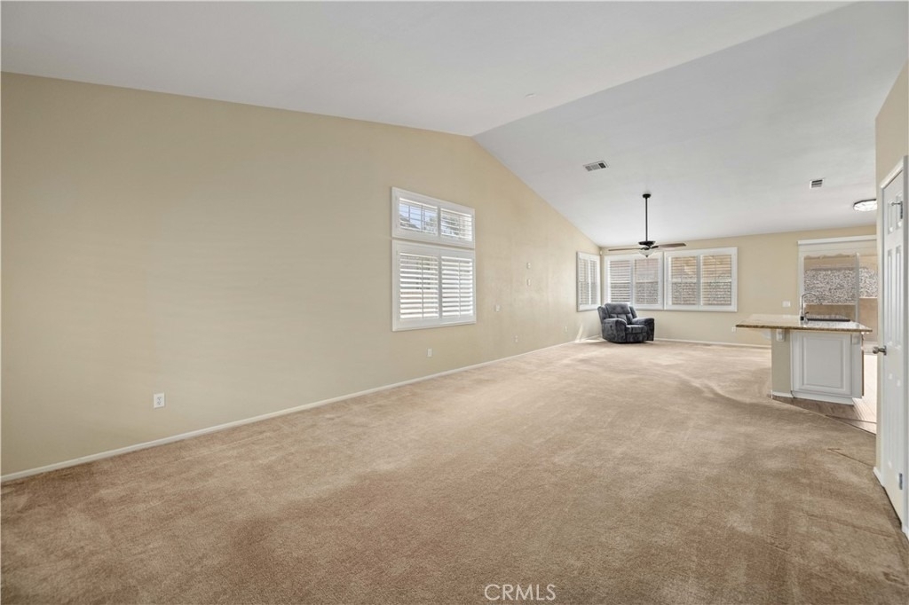 3310 Caspian - Photo 4