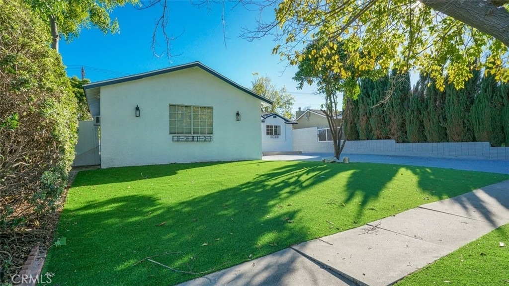 24306 Gilmore Street - Photo 51