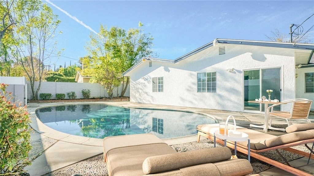 24306 Gilmore Street - Photo 31