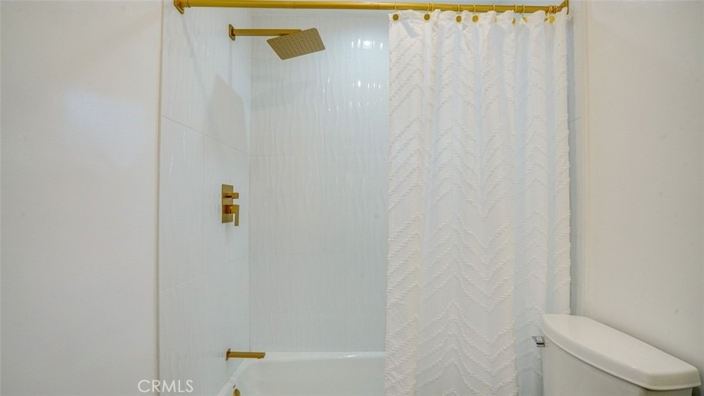 24306 Gilmore Street - Photo 10