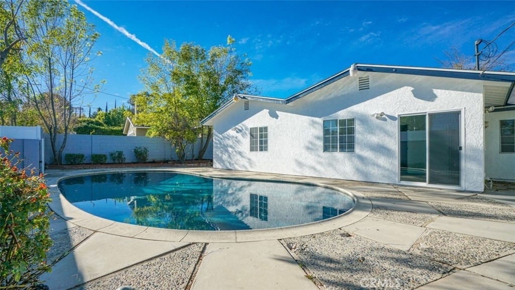 24306 Gilmore Street - Photo 32