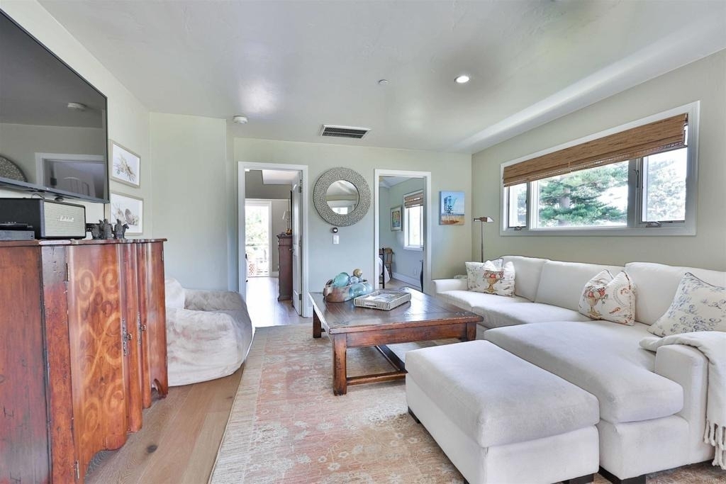 810 D Avenue - Photo 9