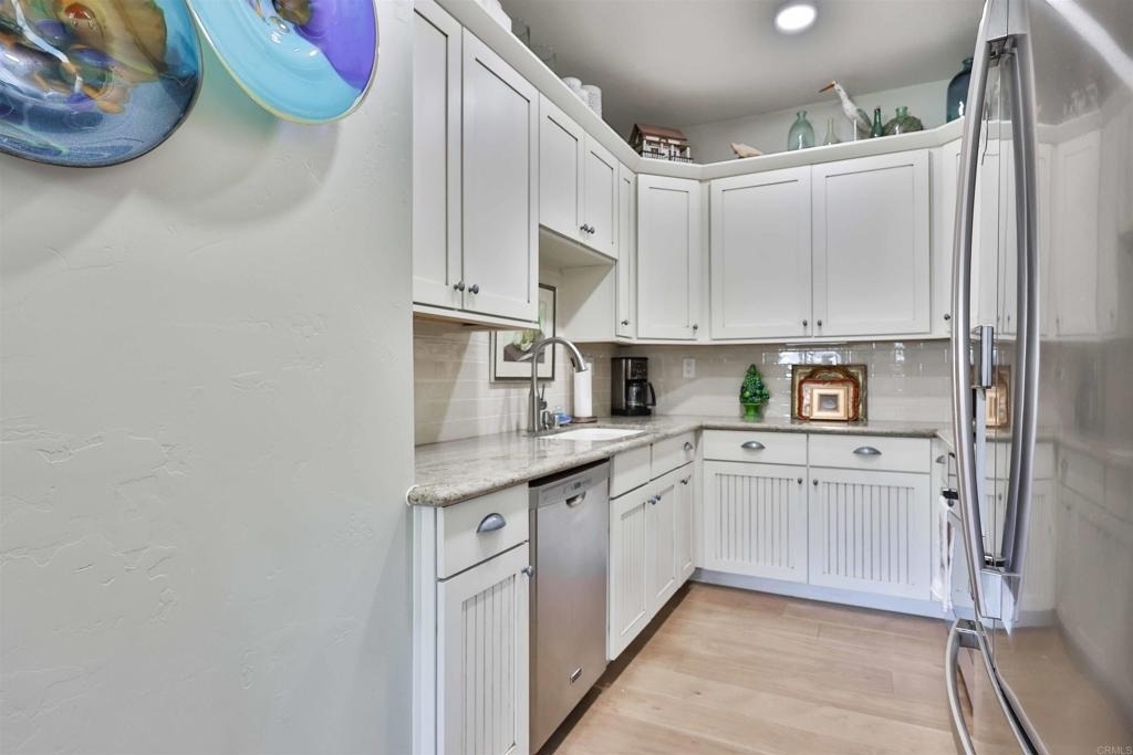 810 D Avenue - Photo 11