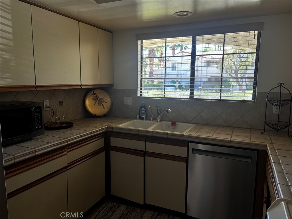 2701 E Mesquite - Photo 6