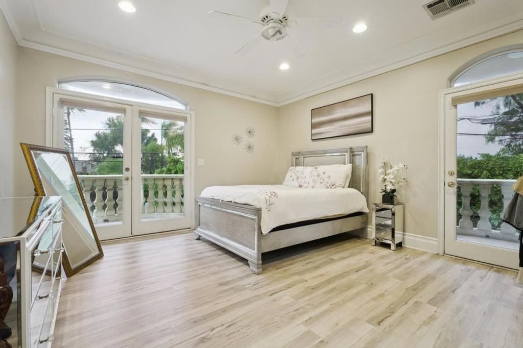 5344 Leghorn Avenue - Photo 11