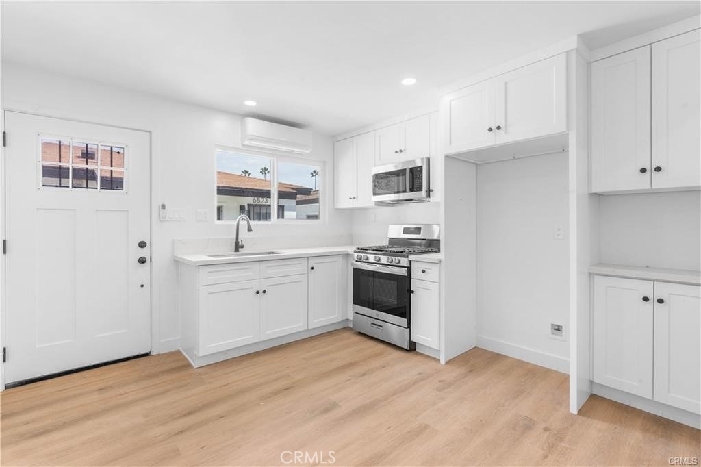 6525 Ajax Avenue - Photo 3