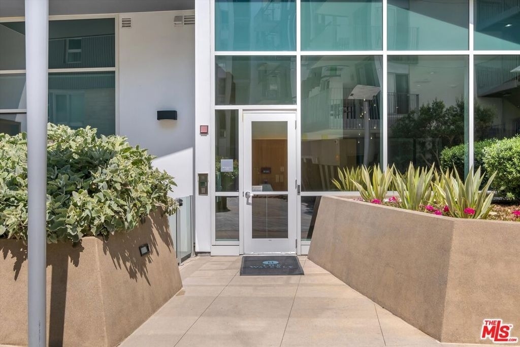 1705 Ocean Avenue - Photo 4