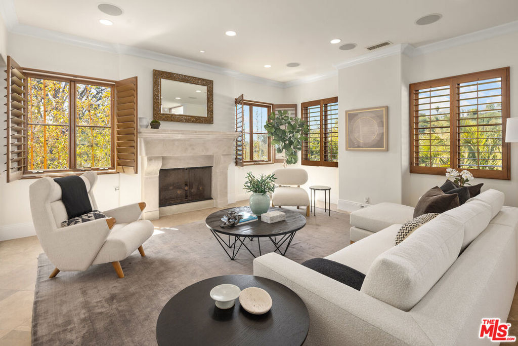 587 Entrada Drive - Photo 11