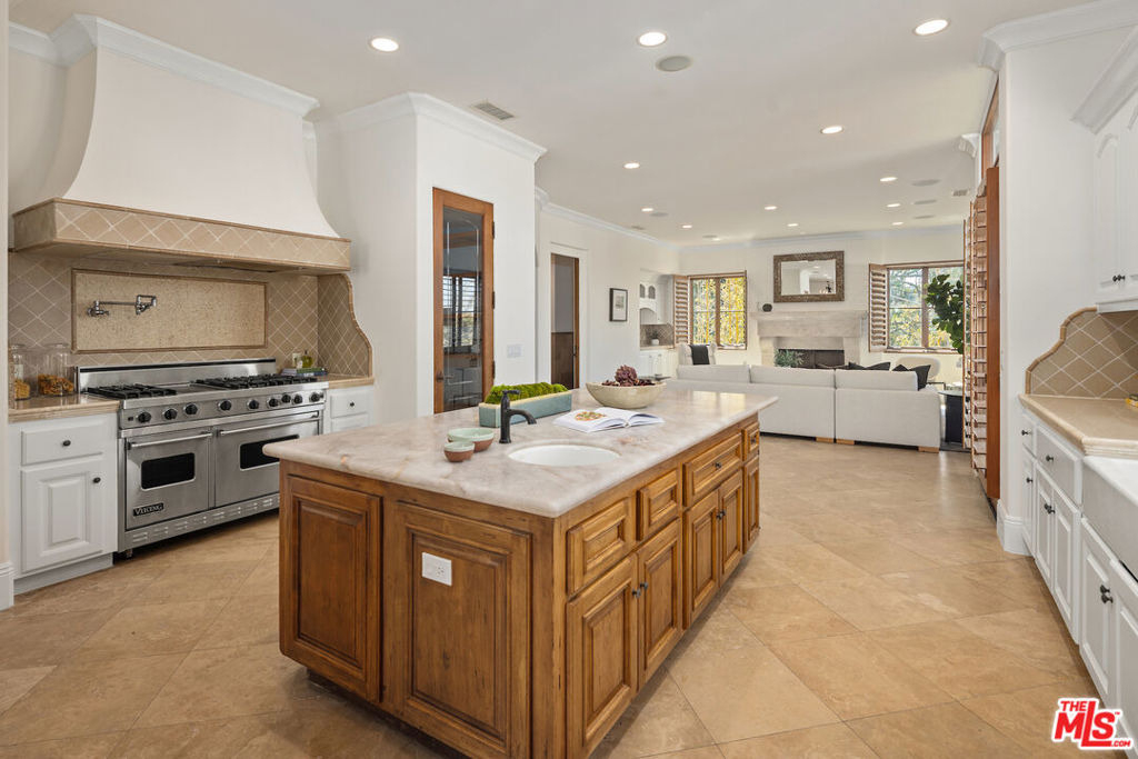 587 Entrada Drive - Photo 10
