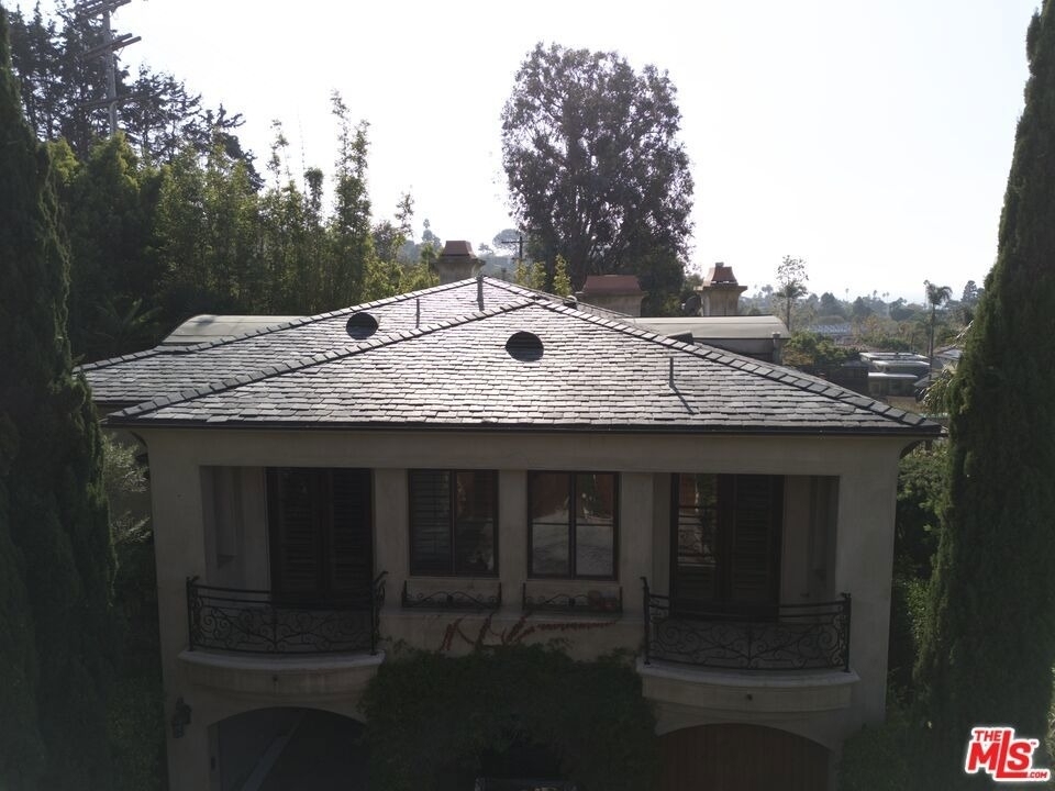 587 Entrada Drive - Photo 1