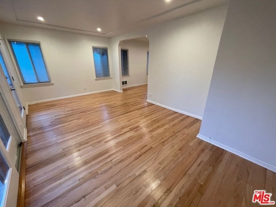 45 Thornton Avenue - Photo 3
