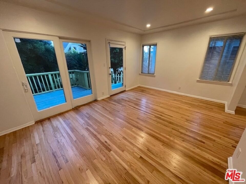 45 Thornton Avenue - Photo 2