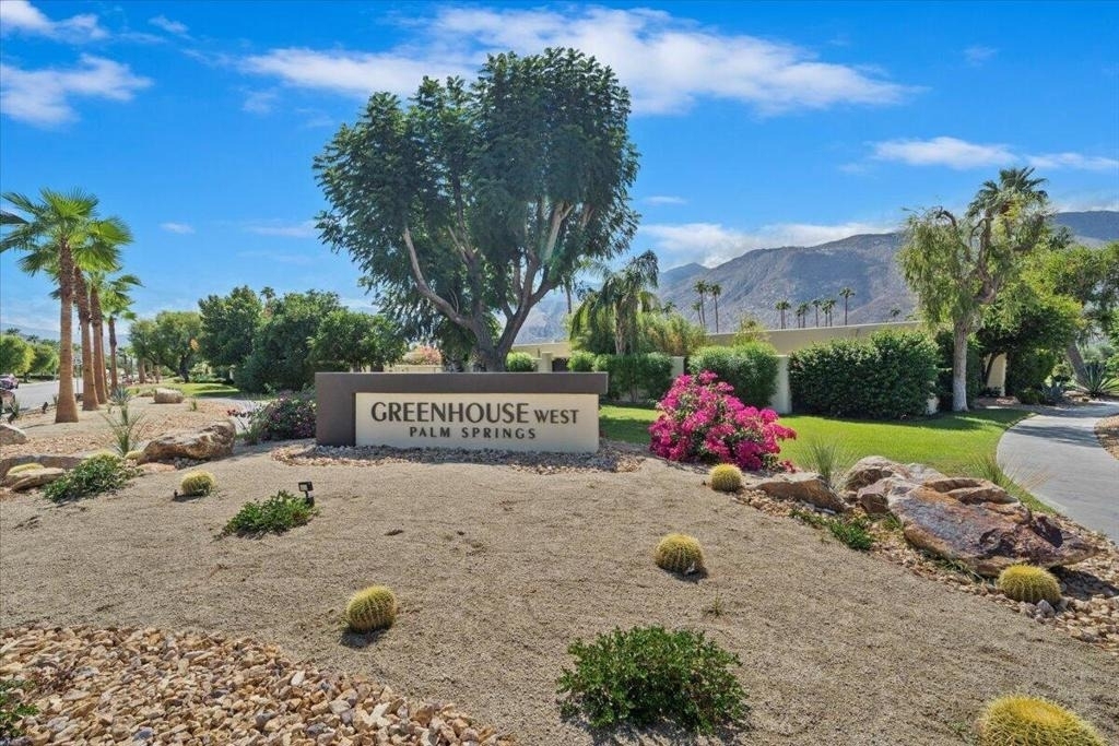 436 N Greenhouse Way - Photo 2