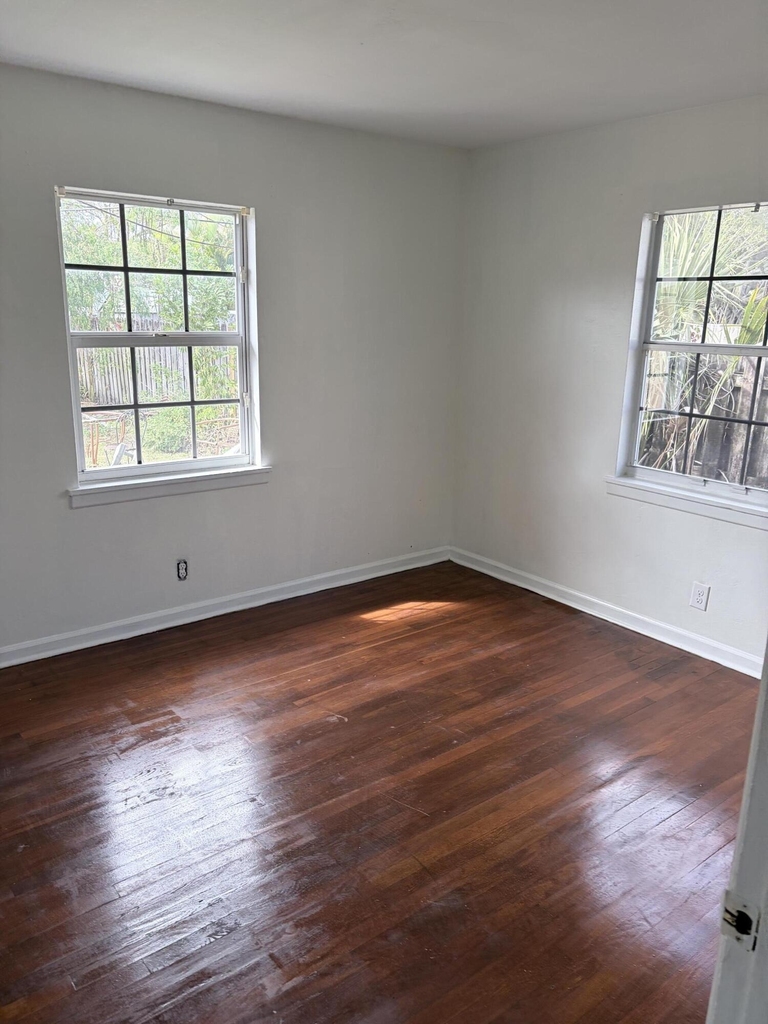 213 Se 9th Street - Photo 10
