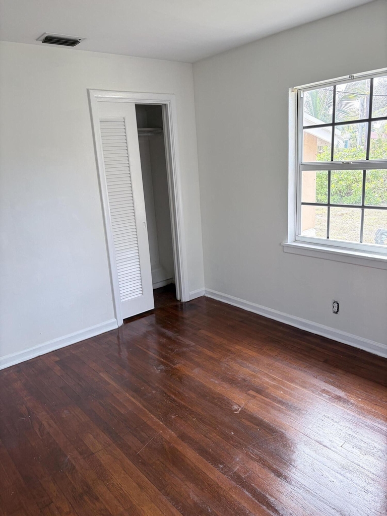 213 Se 9th Street - Photo 8