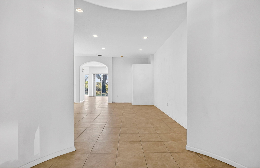 2431 Westmont Drive - Photo 4