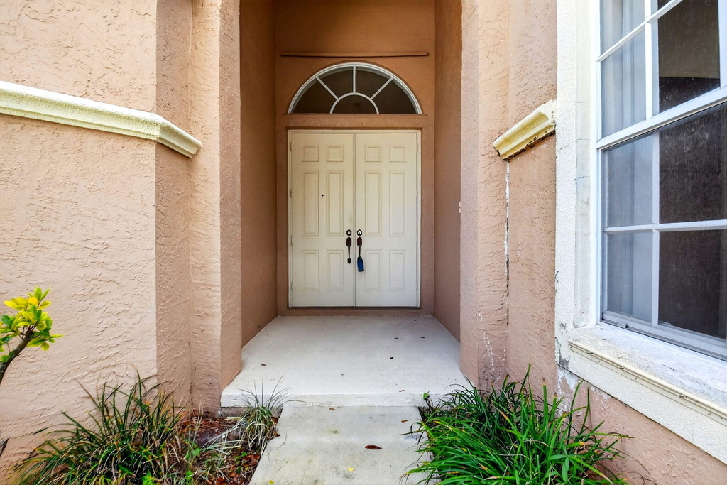 2431 Westmont Drive - Photo 3