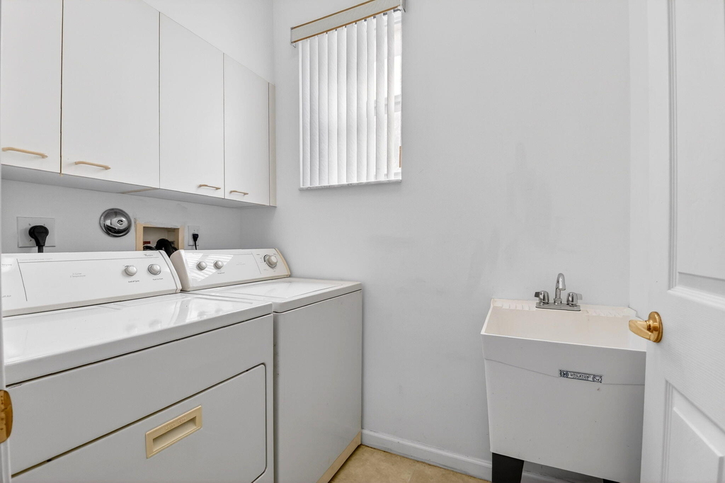 2431 Westmont Drive - Photo 33