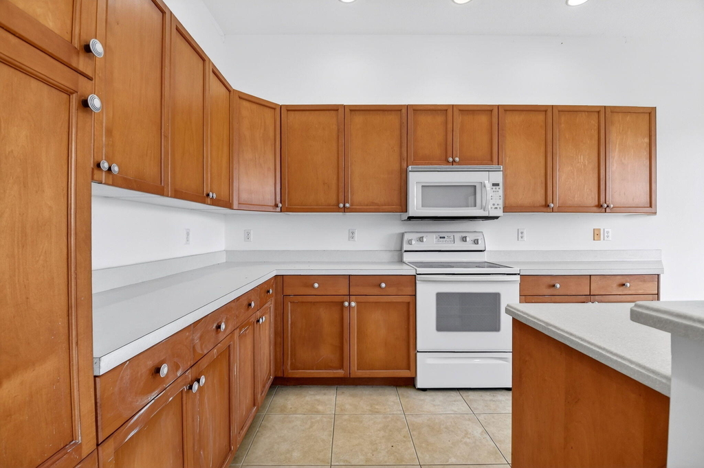2431 Westmont Drive - Photo 18