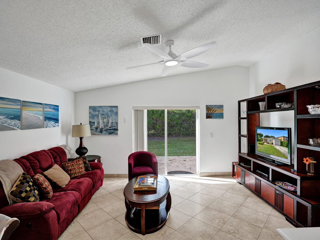 1245 Sw 46th Way - Photo 14