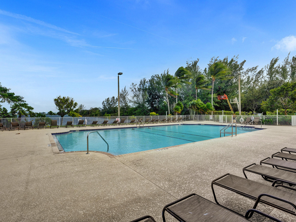 1245 Sw 46th Way - Photo 32