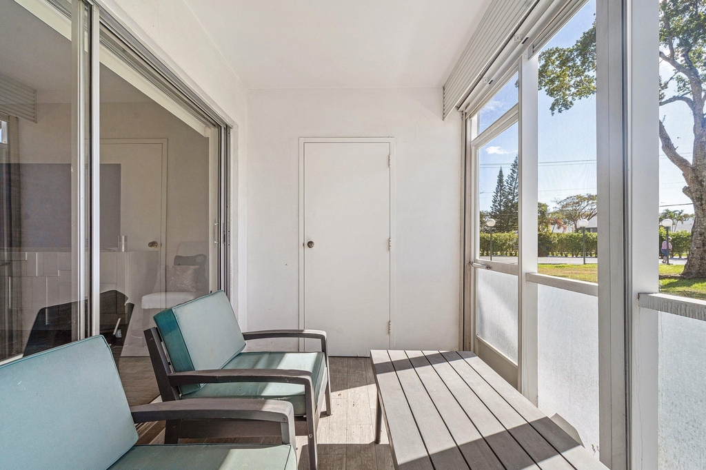 2440 Sw 22nd Avenue - Photo 26